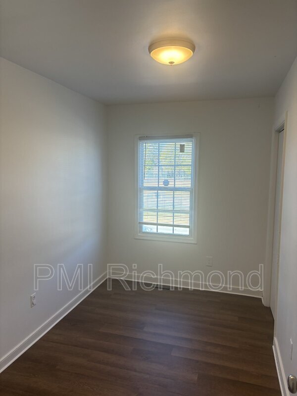 Building Photo - 3411 Chalfont Dr