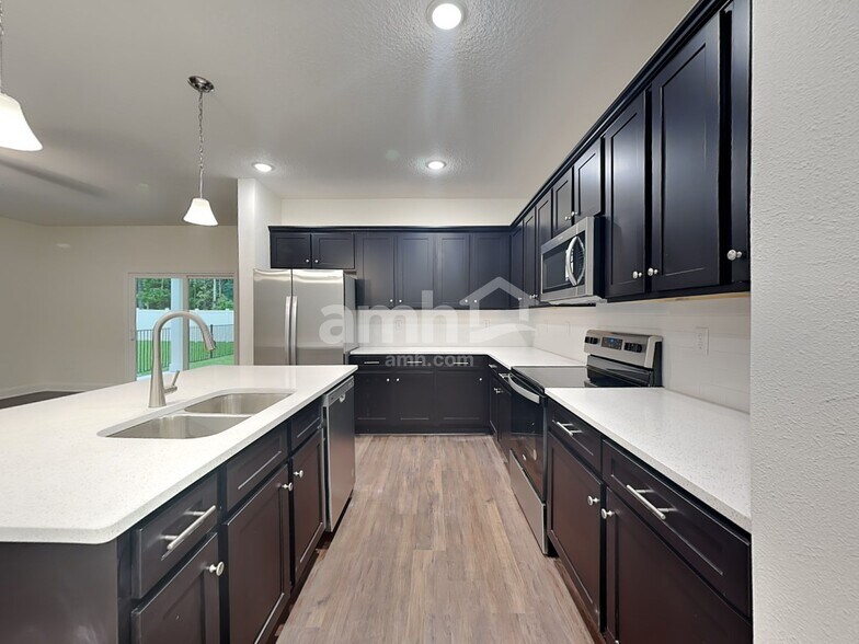 Building Photo - 12643 Percy Ln