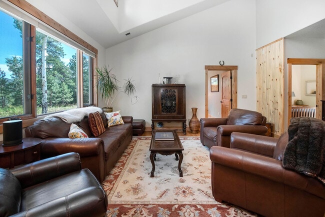 Building Photo - 28940 Golf Way