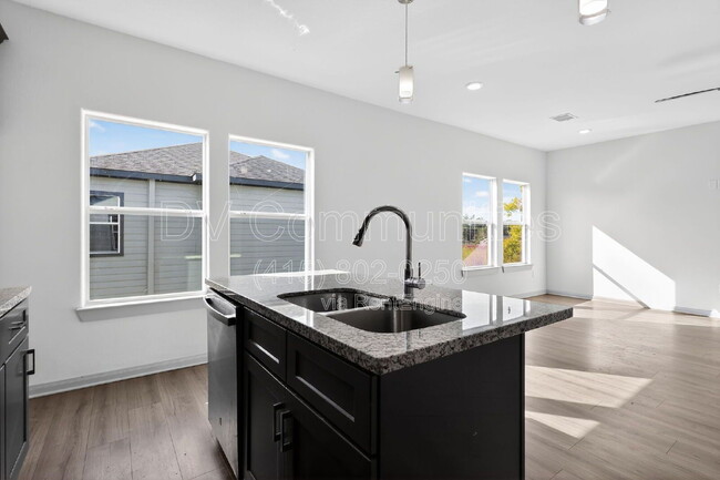 Building Photo - 4423 Brinkley St