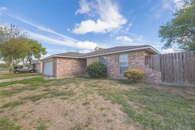 Building Photo - 9907 Towne Tower Ln