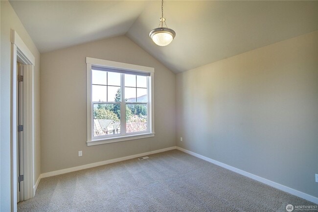 Building Photo - 3Bd/2.75Ba Issaquah Home