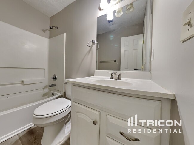 Building Photo - 433 Orchard Dr