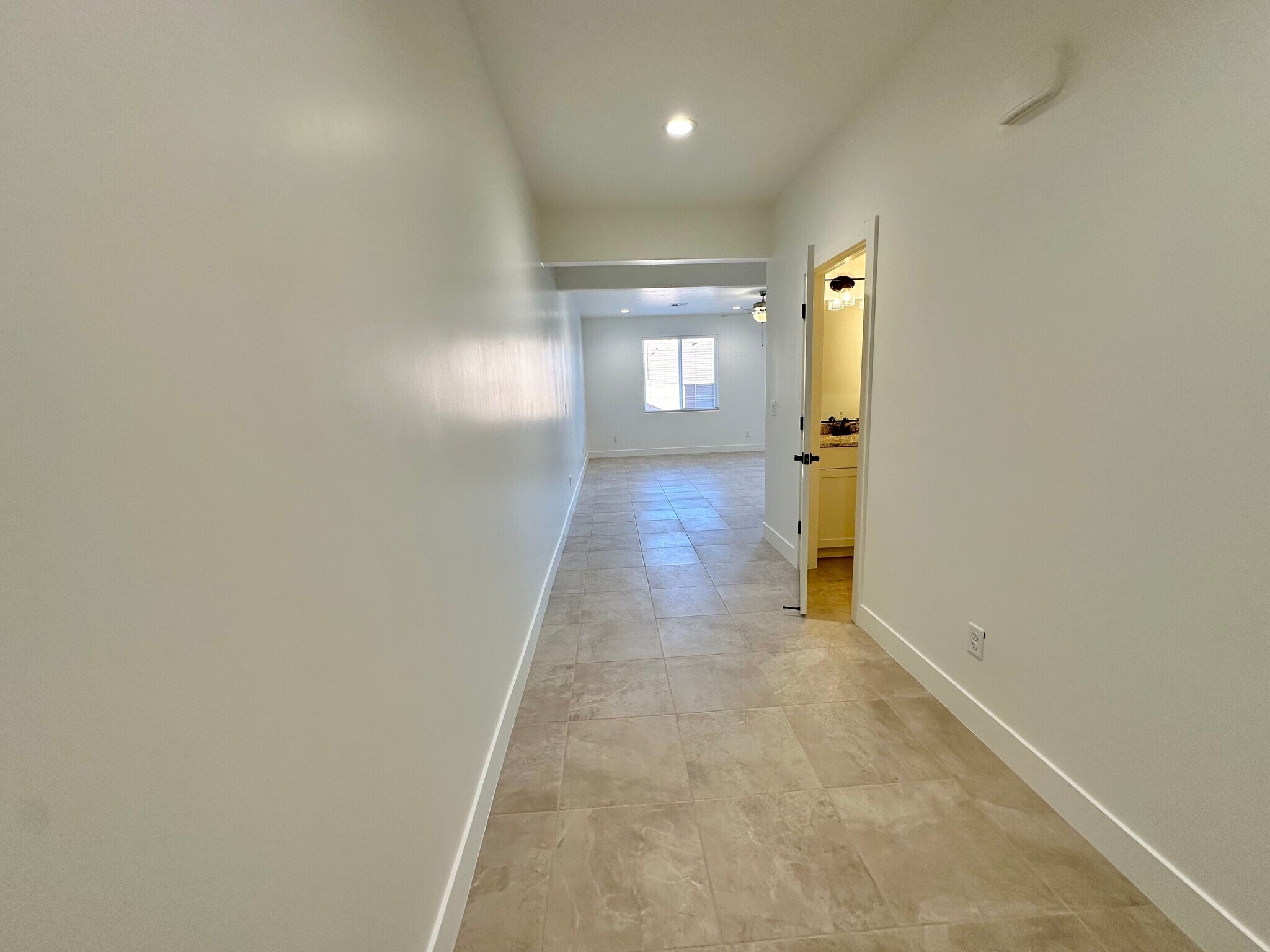 Building Photo - 127 N 2480 W