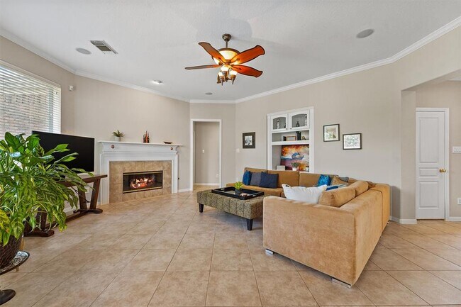 Building Photo - 6335 Concho Bay Dr