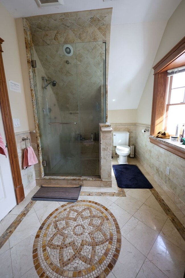 Building Photo - AMAZING 4 bed 3 bath in Brighton... JUNE 1ST MOVE IN