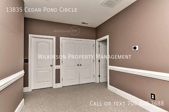 Building Photo - 13835 Cedar Pond Cir