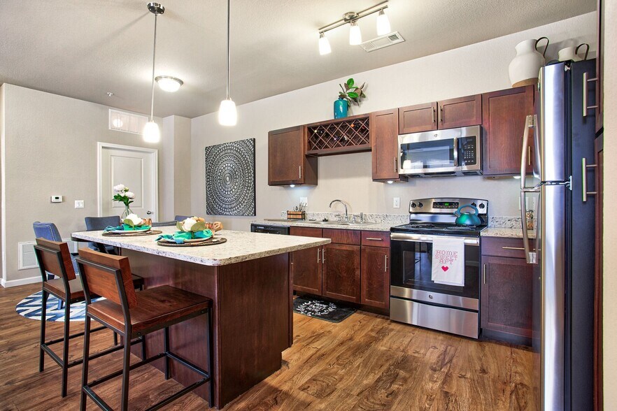 Station at Cottonwood Creek 4900 Bagby Ave Waco TX 76711 Apartment Finder