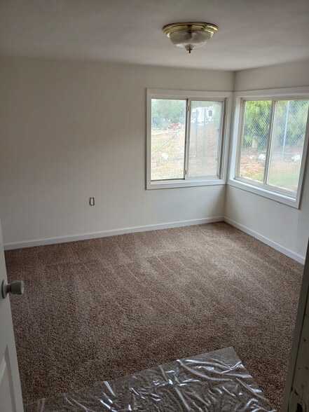 Building Photo - 2530 Cherimoya Dr