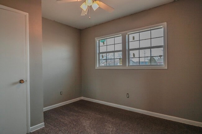 Building Photo - 3119 Jarvis St