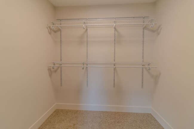 Building Photo - Premier Place and Premier Living!