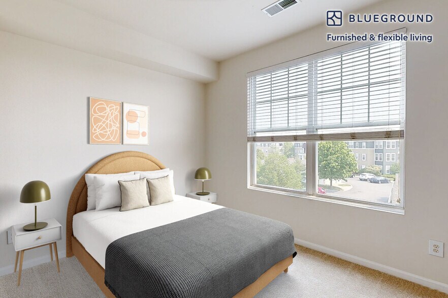 Building Photo - 1299 Corporate Dr