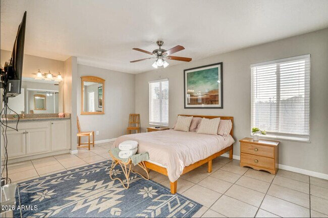 Building Photo - 9819 N 67th Dr