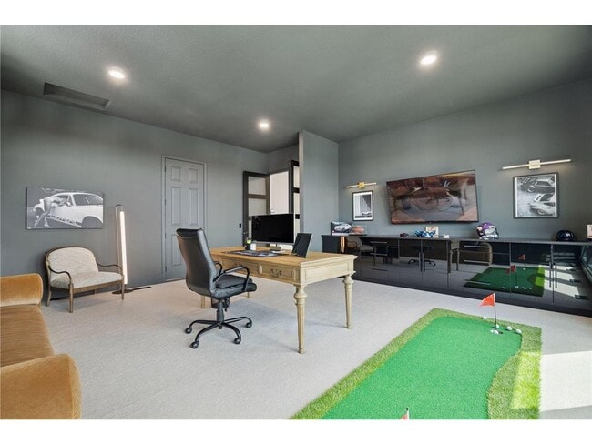 Building Photo - 6297 Yuma Ln N