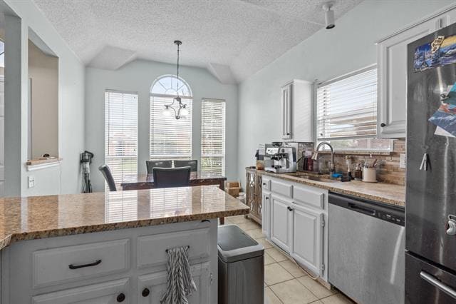 Building Photo - 1446 Creekview Dr