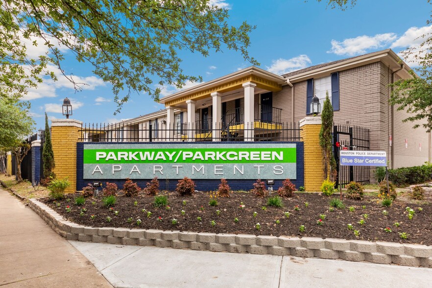 Building Photo - Parkway And Parkgreen On Bellaire