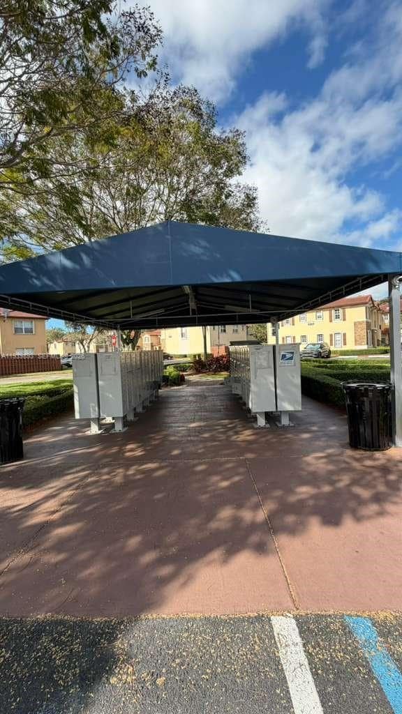 Building Photo - 1555 NE 33rd Rd