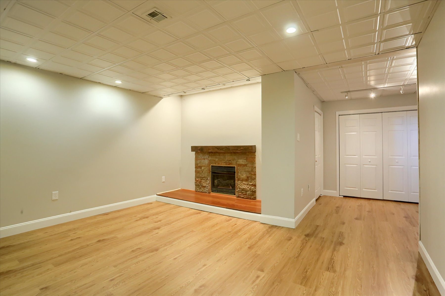 Building Photo - 523 Northstar Dr