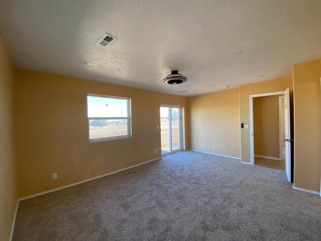 Building Photo - 72 Aspen Dr