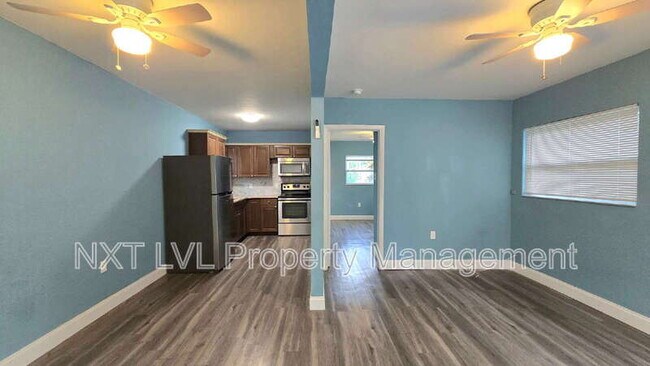 Building Photo - 240 W Mariana Ave