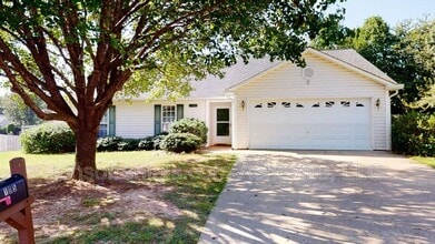 Building Photo - 105 Sandpiper Ct