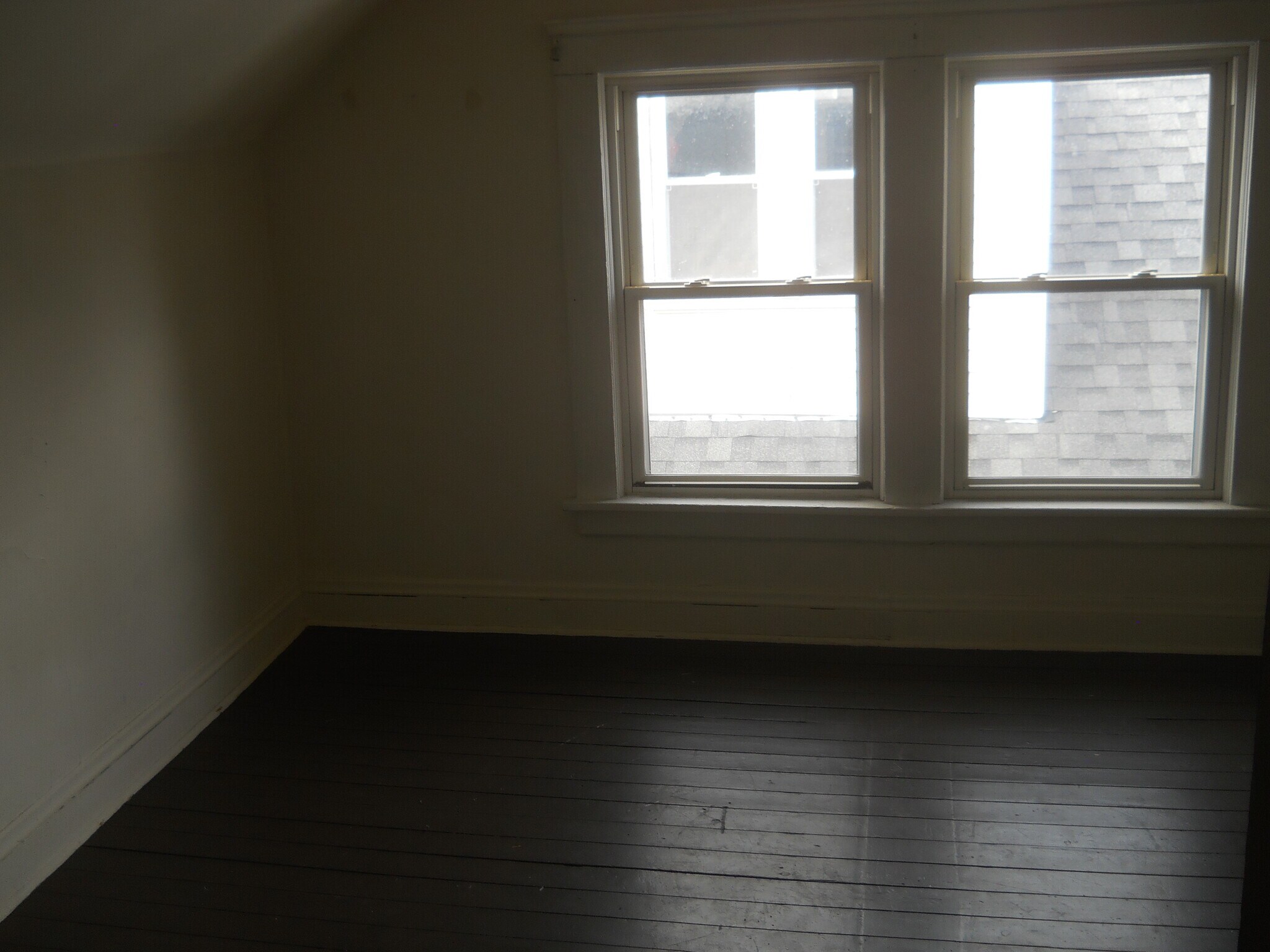 Building Photo - 1247 Donald Ave