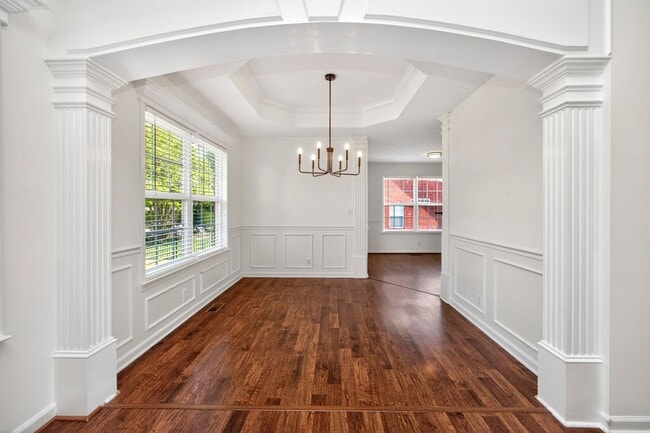 Building Photo - 197 Red Jacket Trce