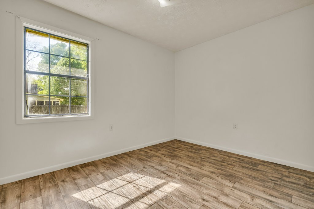 Building Photo - 503 Cromwell St