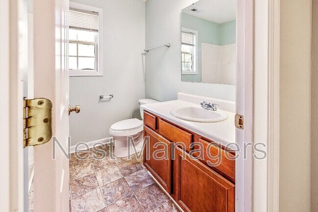 Building Photo - 519 Abbottswood Dr