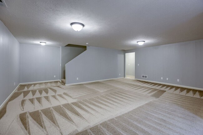 Building Photo - Spacious 4-Bedroom Near Lake Cunningham