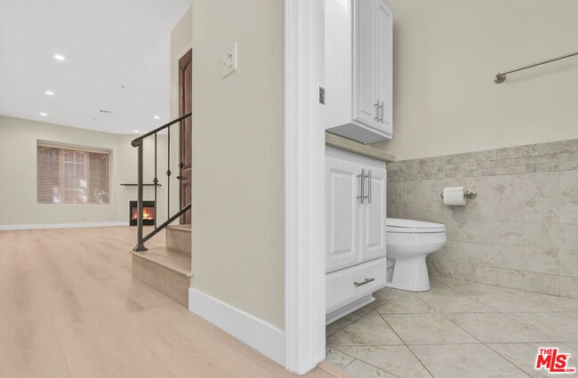 Building Photo - 3833 Huron Ave