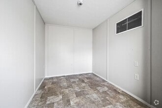 Building Photo - Lot 11