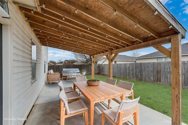 Building Photo - 1309 Cherokee Rose Ln