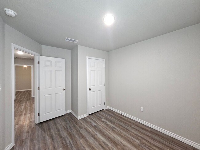 Building Photo - 230 N Mary Jo Dr