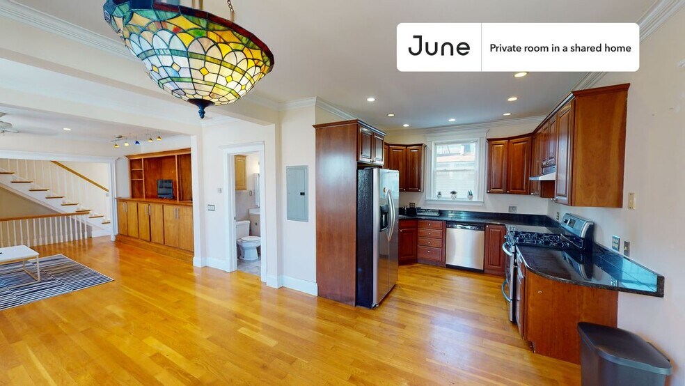 Building Photo - Room in Shared 6 bed/2 bath home