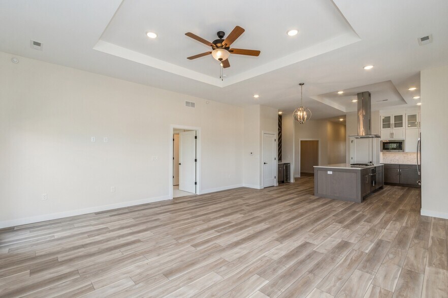 Building Photo - 1953 1st Ave SE