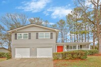 Building Photo - 3986 Northstrand Dr