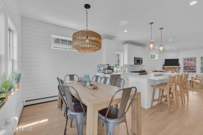 Building Photo - 112 Sylvania Ave