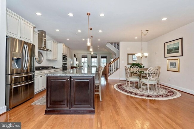 Building Photo - 9124 Kenway Ln