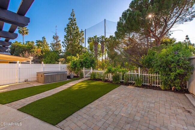 Building Photo - 5841 Cape Horn Dr