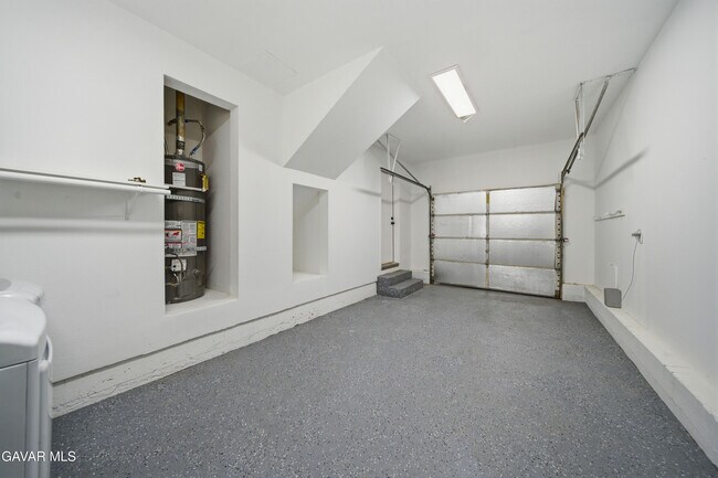 Building Photo - 2059 Shasta St