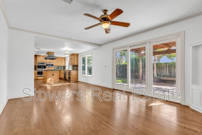 Building Photo - 117 Woodland Valley Dr