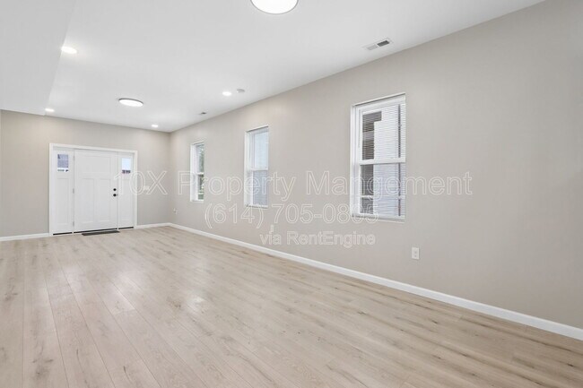 Building Photo - 1209 E Whittier St