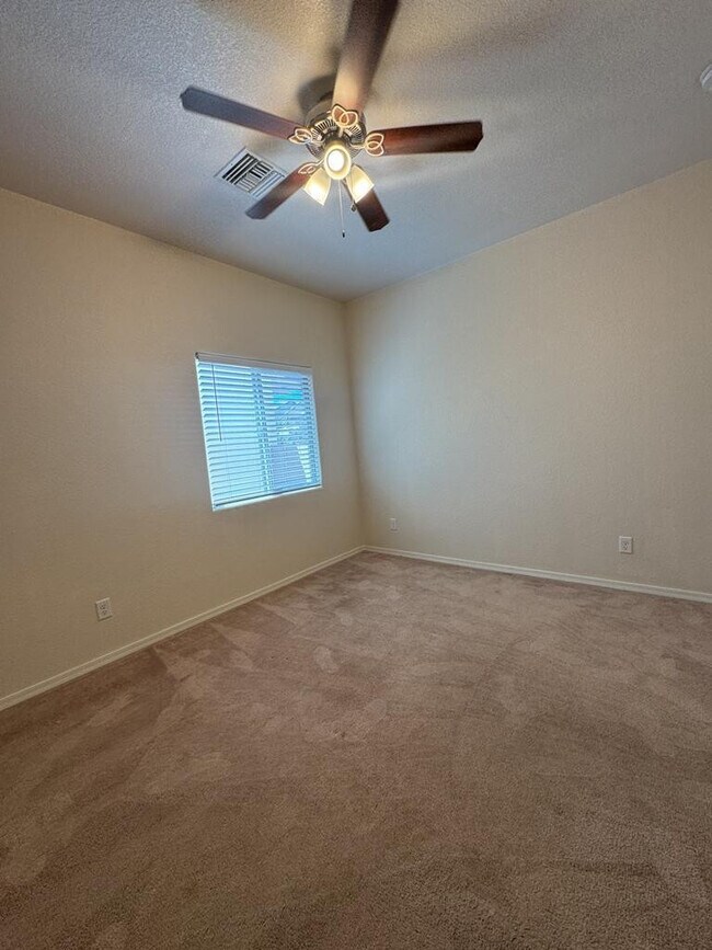 Building Photo - 1258 Questa Ct
