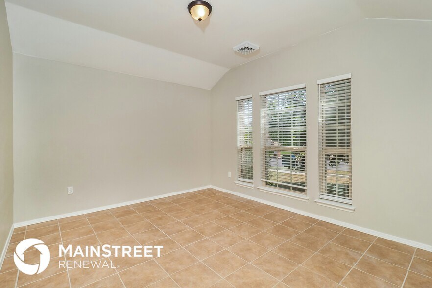 Building Photo - 11305 NW 97th St