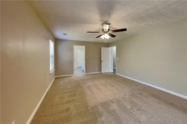 Building Photo - 120 Crestworth Pl