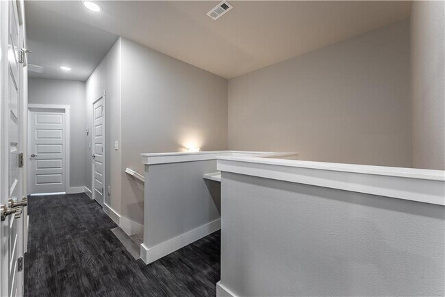 Building Photo - 2179 W Million Ln