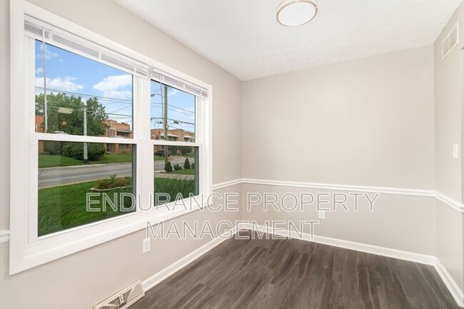 Building Photo - 4600 Glenway Ave