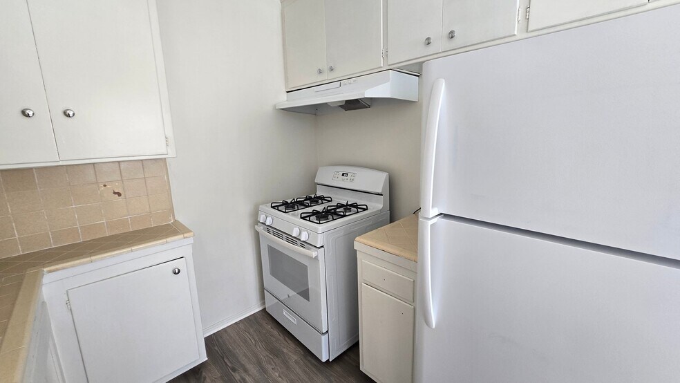 Building Photo - 12015 Lamanda St