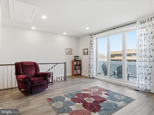 Building Photo - 3595 Aster St